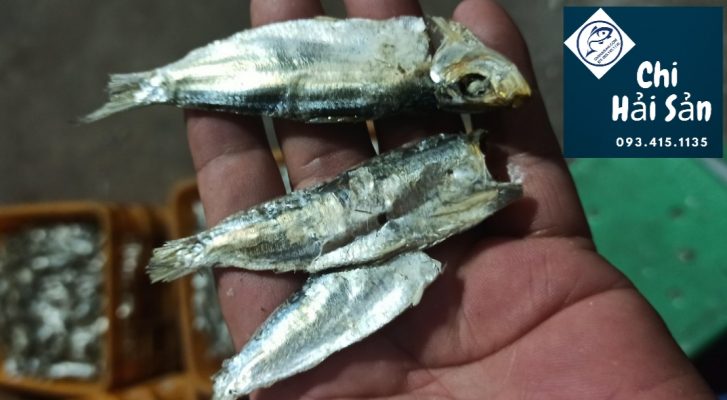 Cá trích khô phế liệu