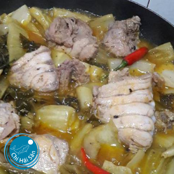 Lườn cá cờ kho dưa cải chua
